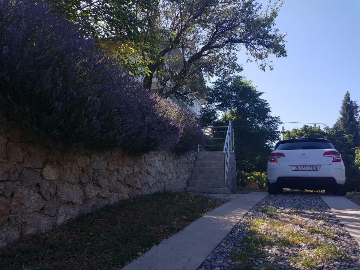 Holiday Home Rudelic Lukovo Šugarje Exterior foto